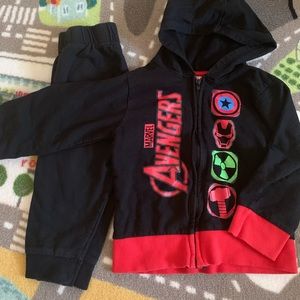 Avengers toddler sweatsuit 💥